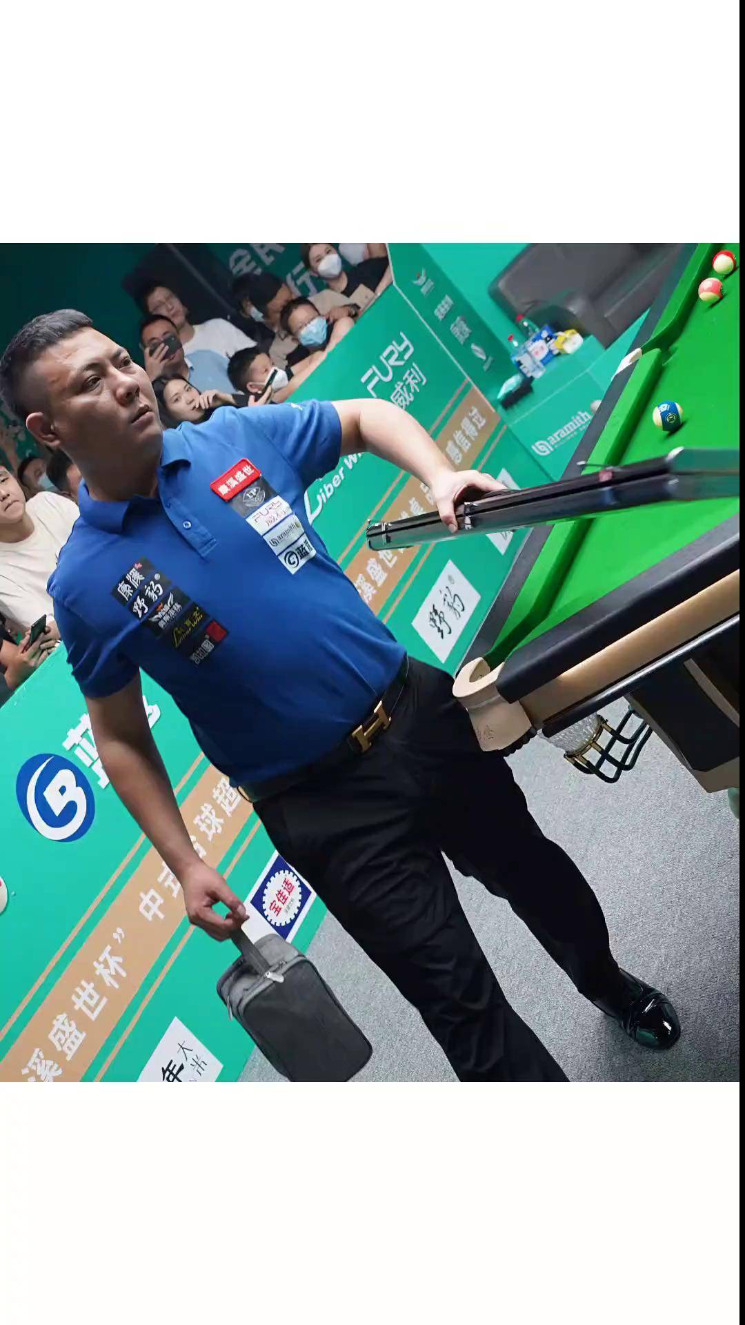 场上拥有出 场上拥有出