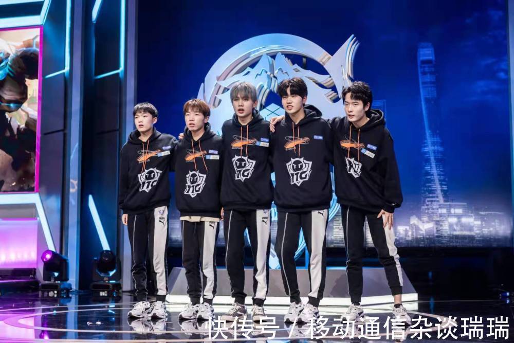 这位教练来 这位教练来