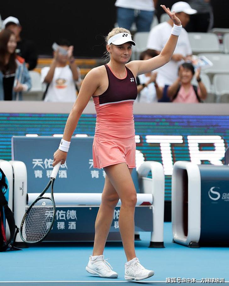 中崭露头角 中崭露头角